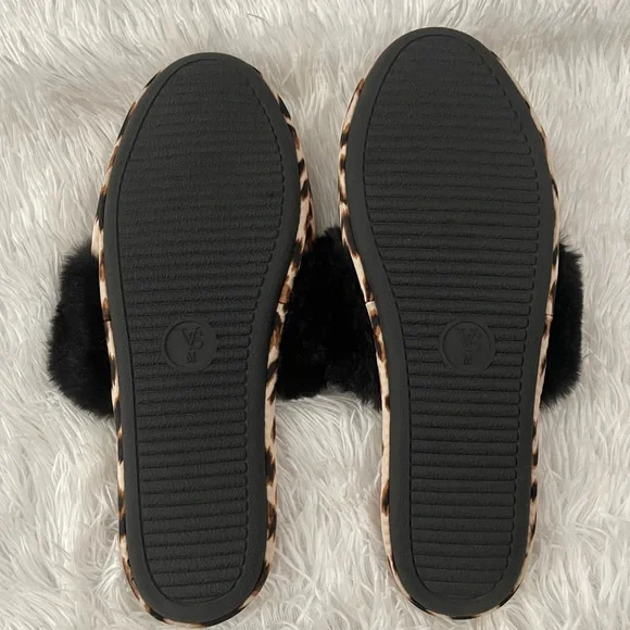 Victoria’s Secret Slippers Leopard Print - Picture 3 of 3